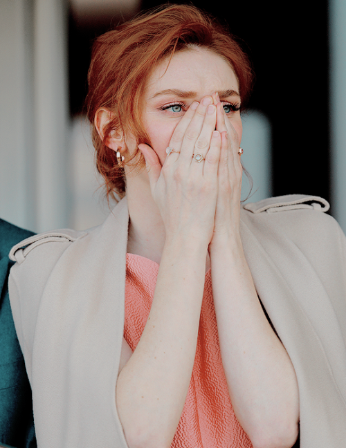 eleanor tomlinson watches the racing as she attends day three &lsquo;grand national day&rsqu