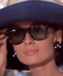 oldhollywood-mylove:  Audrey Hepburn as Holly GolightlyBreakfast at Tiffany’s (1961)