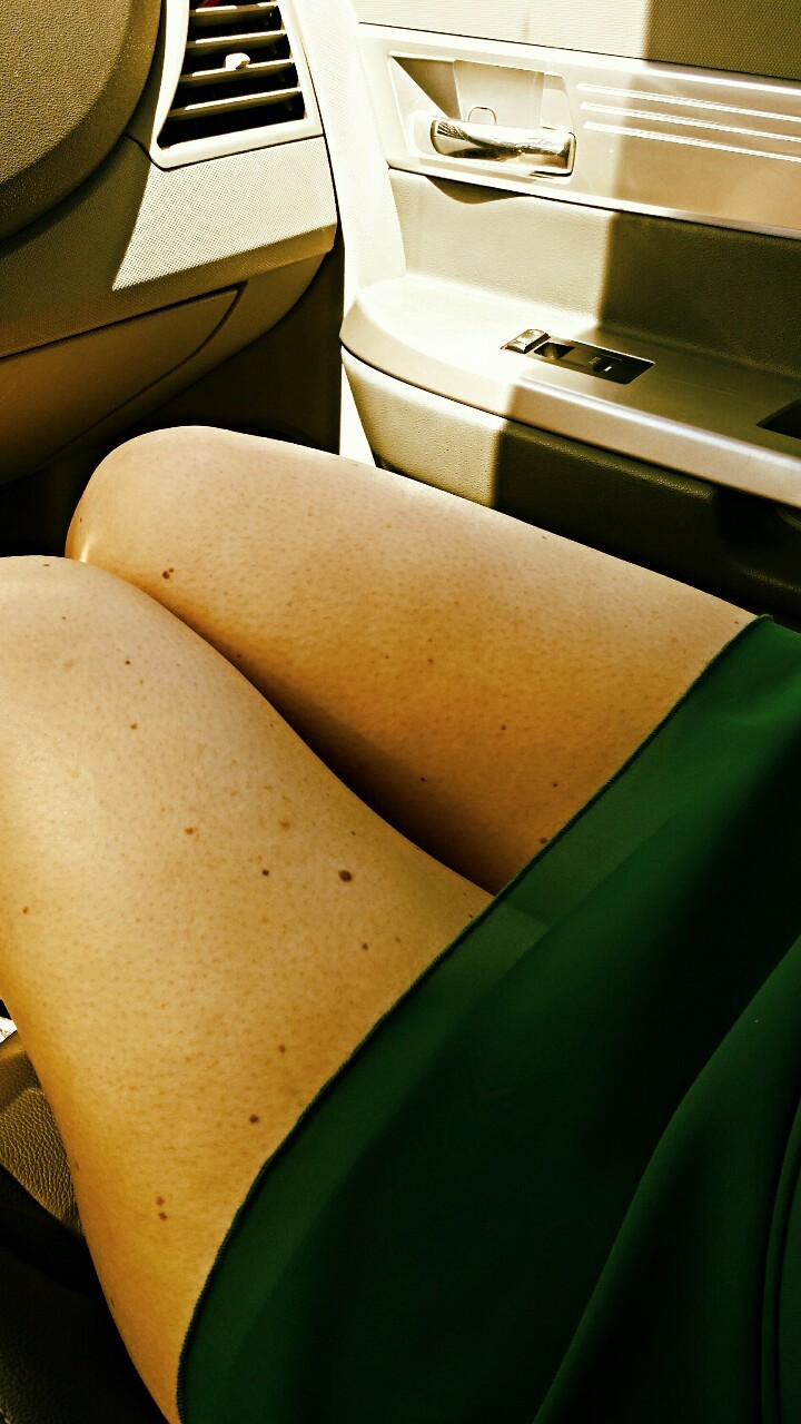 Wife and I had a lunch date,couldnt take my eyes of her legs the whole time. synge19,