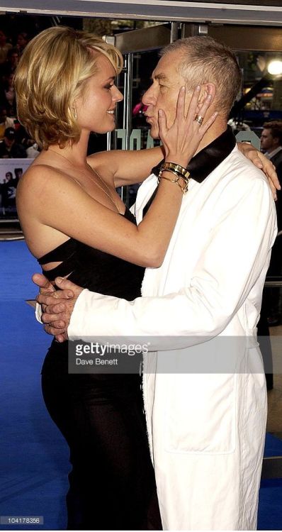 a-fire-burns:Sir Ian McKellen and Rebecca Romijn = aesthetic goals 