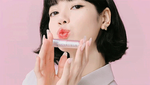 LETS GLOW PLAY! | MAC | Lalisa Manoban