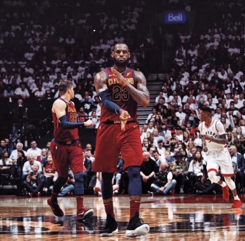 lebronskingdom - The Cavs blowout the Raptors 128-110 behind...