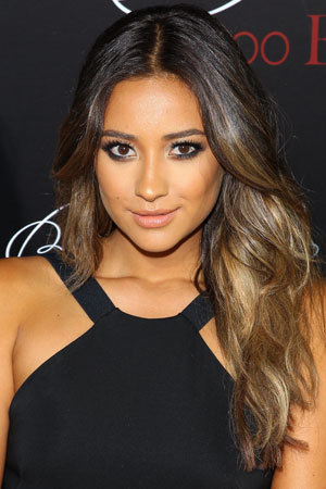 Shay Mitchell&rsquo;s Makeup Artist Gives Us the How-To on Her Perfect Smoky Eye | TeenVogue.com on 