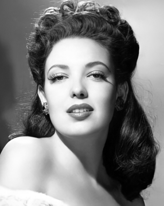 Remembering Linda Darnell 🌹🕊 on her Birthday 🎂