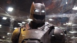 thefuckingbat:  The armored Batsuit