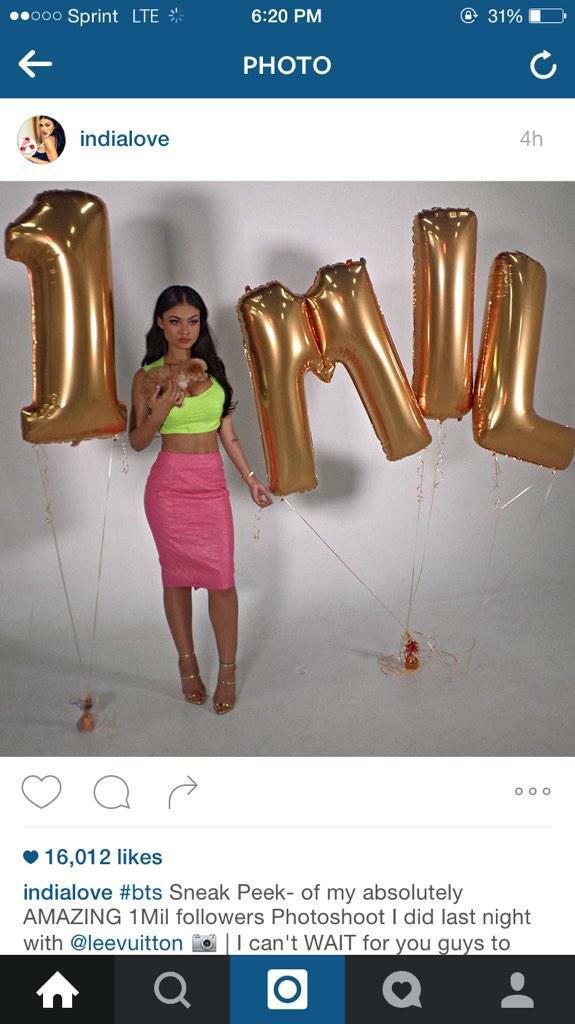 kingpushatits:  56blogscrazy:  In 2015, getting 1 million followers is celebrated