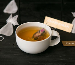 sixpenceee:  Taiwanese company Charm Villa designed these magical tea bags that transform into convincing goldfish after sitting in hot water.