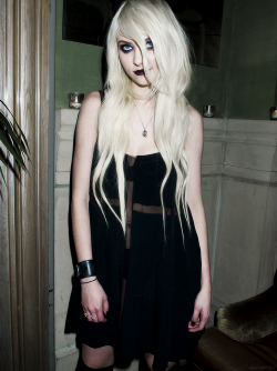 Taylor Momsen