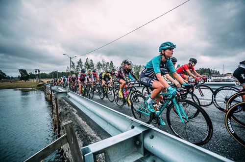 tornanti-cc: Eva Buurman crossing one of the bridges during stage two of @ladies_tour_of_norway #uci