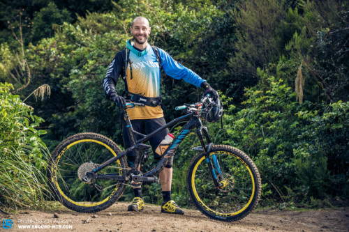 enduromtbmag:Fabien Barel looks fit and ready to rock on his Canyon Strive CF