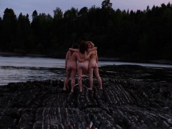 rolfsen: 1 am skinny dipping in the Oslo