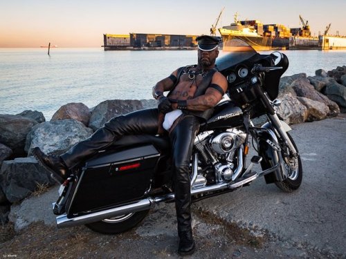 str8toblk: lrblckluv34: blkbugatti: blk01234: bearhub: Leather Cop by CJ Brume. www.advoc