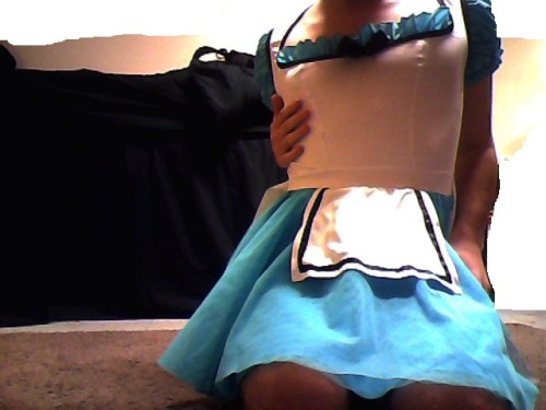 christinaforyou: Having fun in my roommate’s girlfriend’s slutty maid outfit again :3