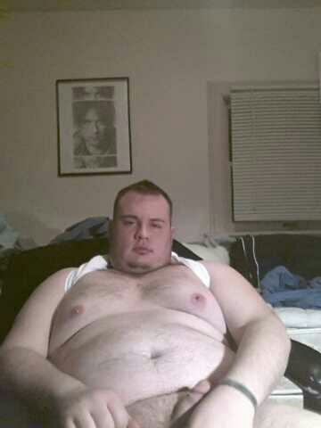 speccub101:  stephencub:  This is me about 4 or 5 years ago. I look almost exactly the same!   Hottie!