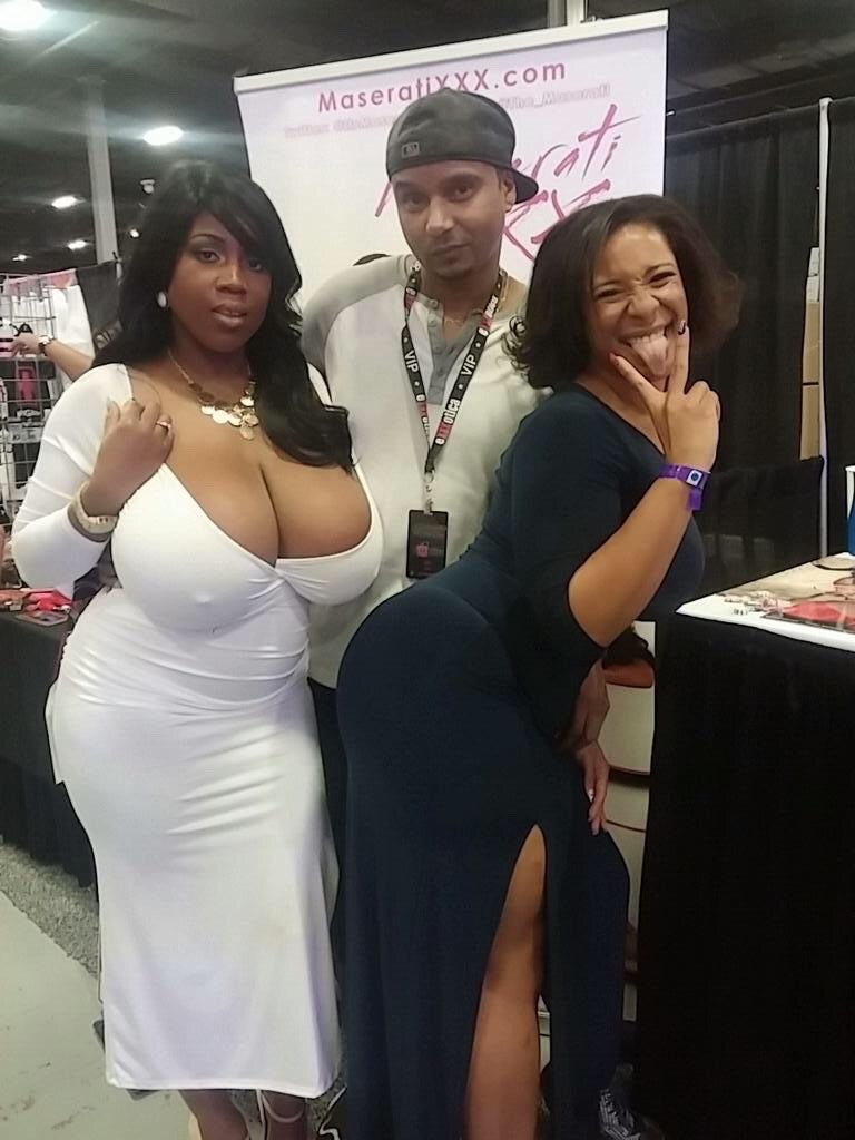 dumptruckthicc:  Lucky devil