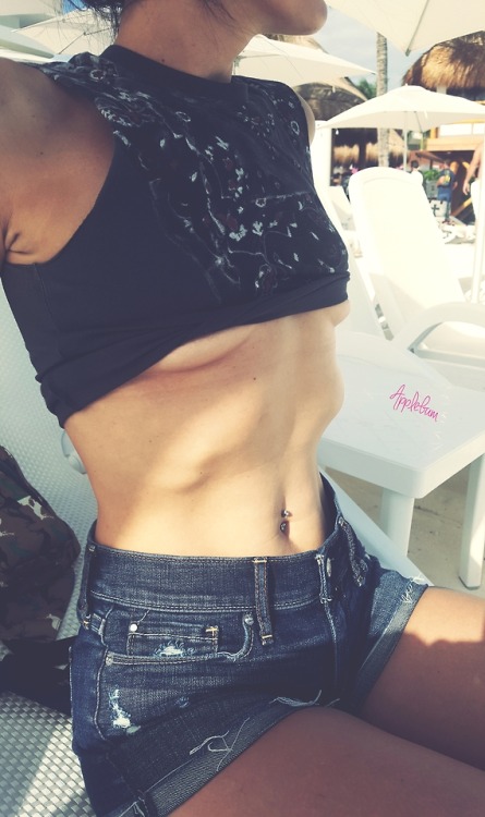 the-nipple-nibble:applebum-weaponxx: A quick flash to remind us that sunnier times are just around t