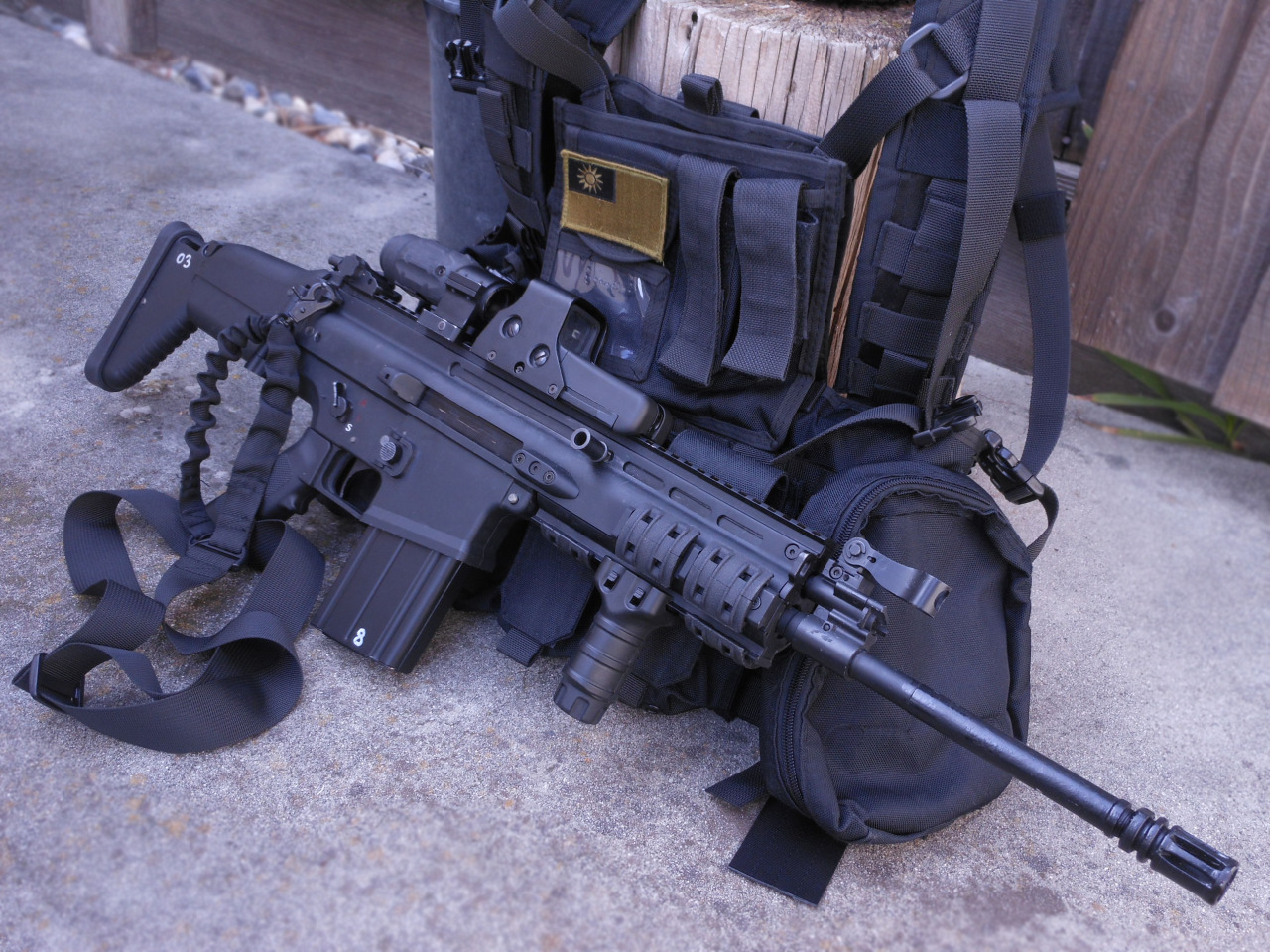operatorchan:  FNH USA SCAR17S
