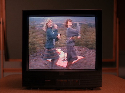 knitpeaks:Welcome to Knit Peaks: Twin Peaks Knitwear