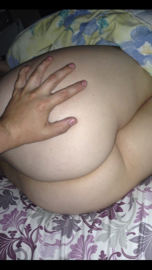 thickleggz:  That’s my whooty! thickleggz:  Click HERE for more ThickLeggz. Click HERE to