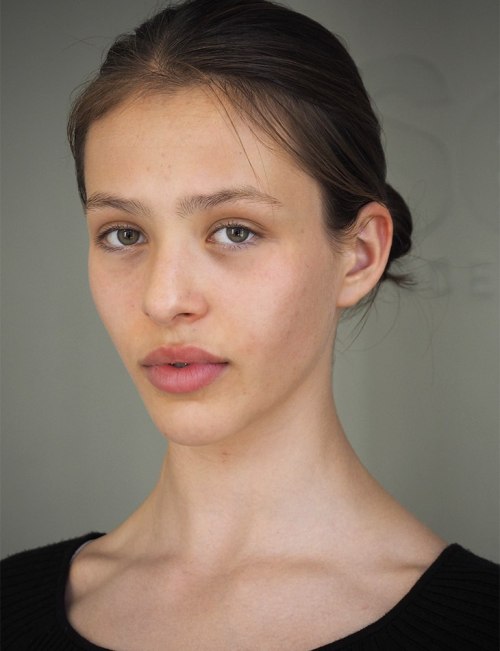 Alicia Toft at Select