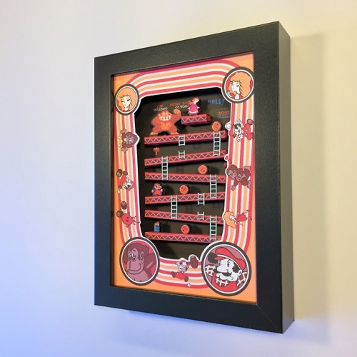 scarlet-begoniaz: sosuperawesome:  Retro Gaming Cartridge Holders and Shadow Boxes Glitch Artwork on Etsy See our #Etsy or #Gaming tags    😮😮😮😮 