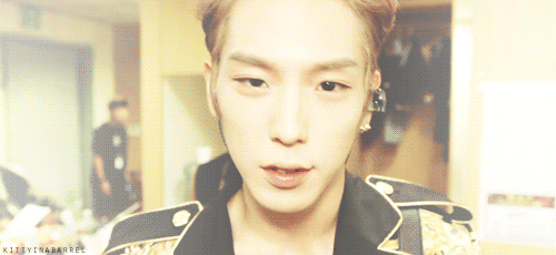  2/? Pointless gifs of Himchan being flawless       
