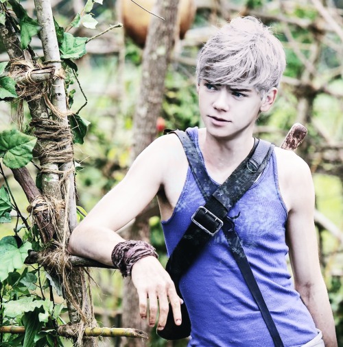 ships-and-feels:I did some Jack Frost edits using photos of Newt because i was bored.