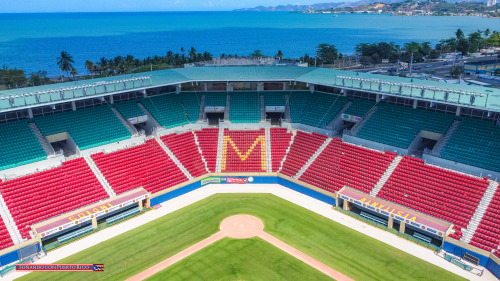 El Litoral y Estadio Isidoro García, Mayaguez, Puerto Rico