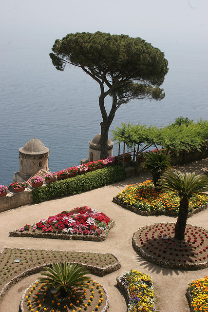 paristraveler:  Villa Rufolo, Ravello, Italy by forestlake on Flickr.