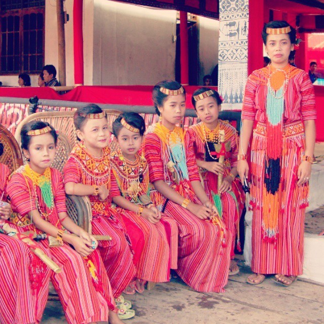 baju adat toraja