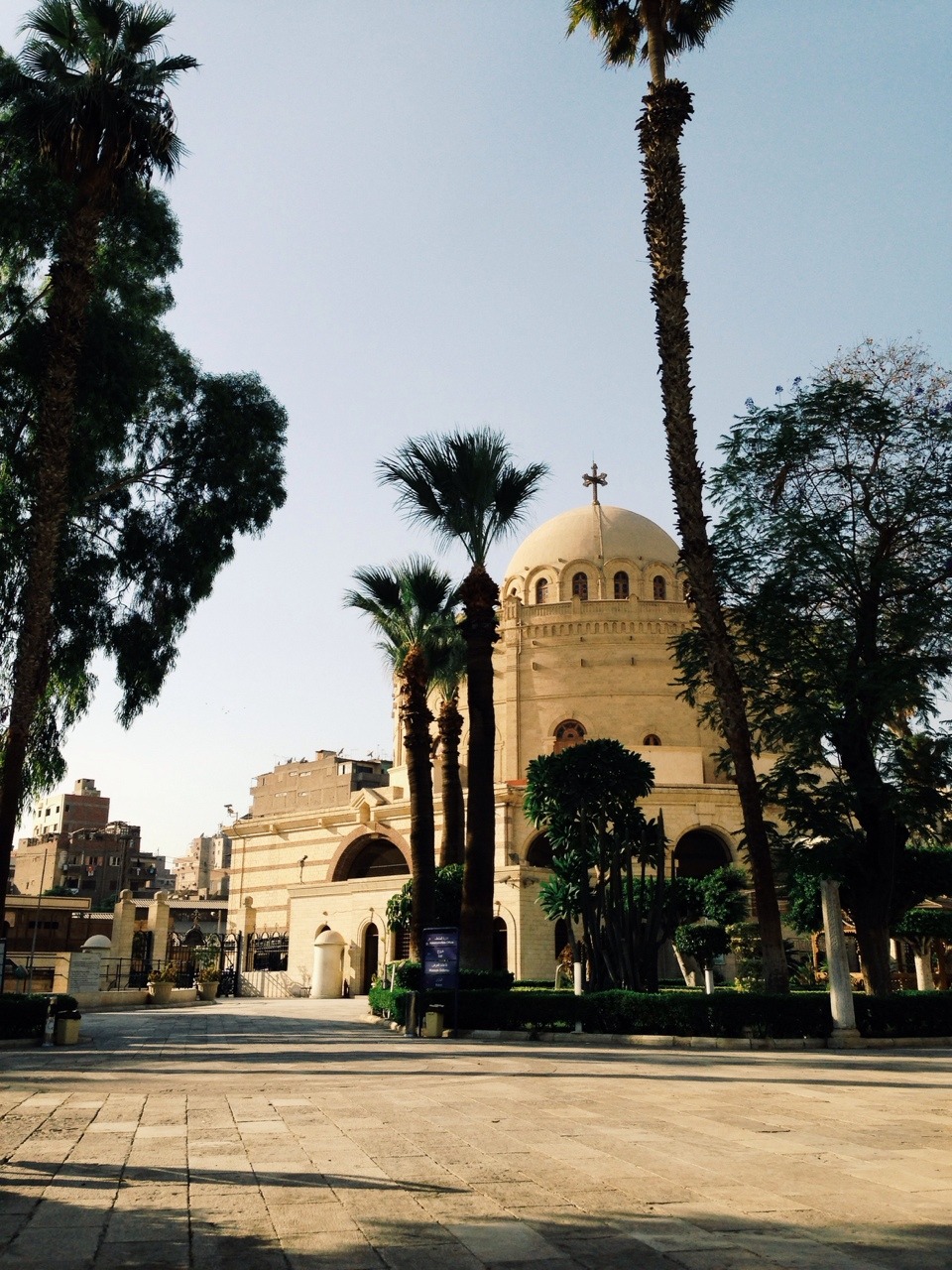 outfit-repeatxr:  Cairo, Egypt - 28, Sept 2015 