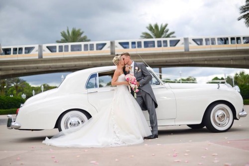 Disney weddings always have the best setting. From Repunzel’s tower to the Tower of Terror Hot