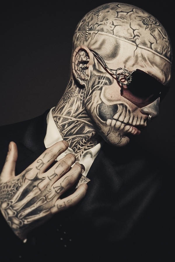 young-and-infamous:  source