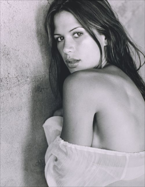 europeanactresses:Rhona Mitra