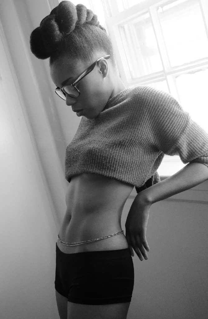 midnight-sun-rising:  pookaslogic:  islandboiphotography x Moi  😍