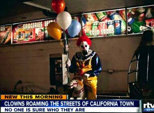 unexplained-events:  faerieinspoopycombatboots:  unexplained-events:  Wasco Clowns In the town of Wasco, California, people are dressing up as clowns and walking around in the middle of the night. They are some of the creepiest looking clowns I have ever