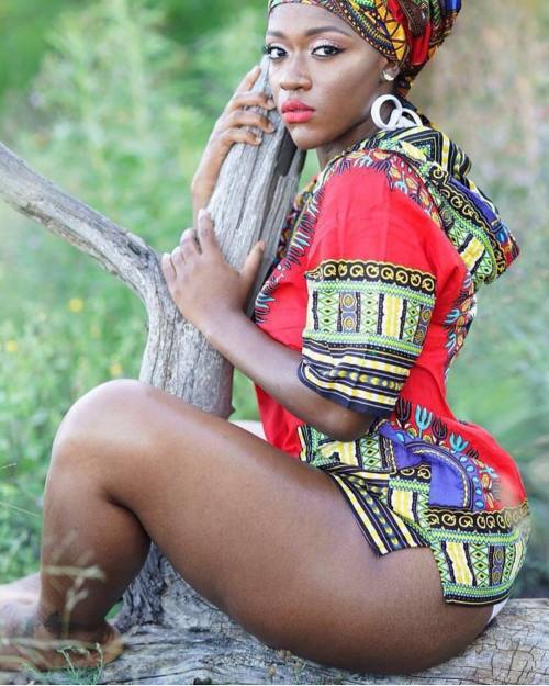 XXX melanins-finest:  Meet hot single black ladies photo