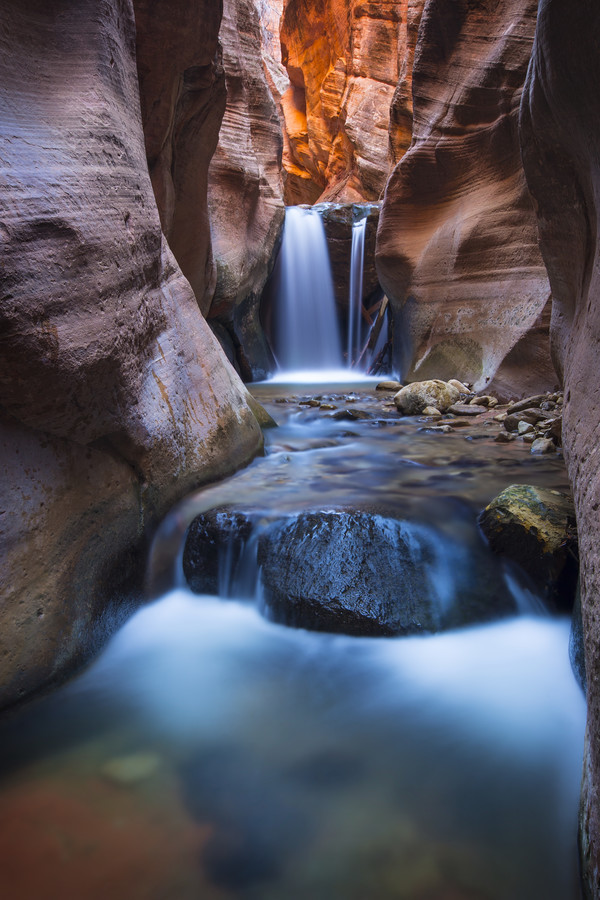 vicariousplacebo:  Morning glow through Kanarra Creek Canyon by crystallynn 