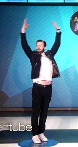mcavoys:  Last Dance with Chris Evans and Elizabeth Olsen 