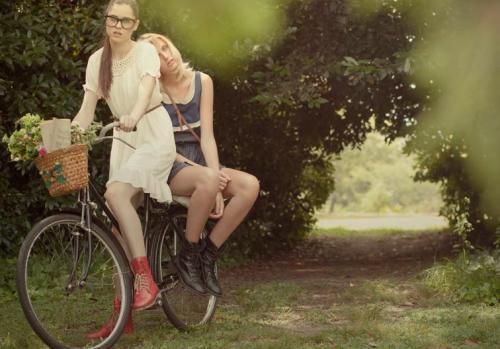delightfulcycles:(via iris loves fashion)