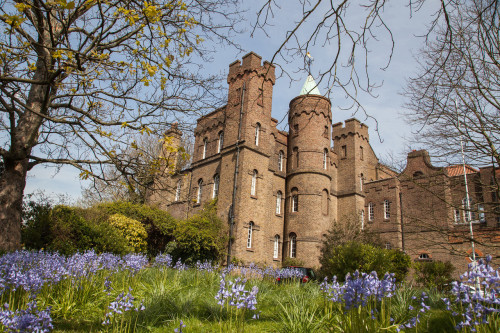  One of London’s Few Castles—Yours for $4.2 Million Britain is a land of castles, but almost nobody 