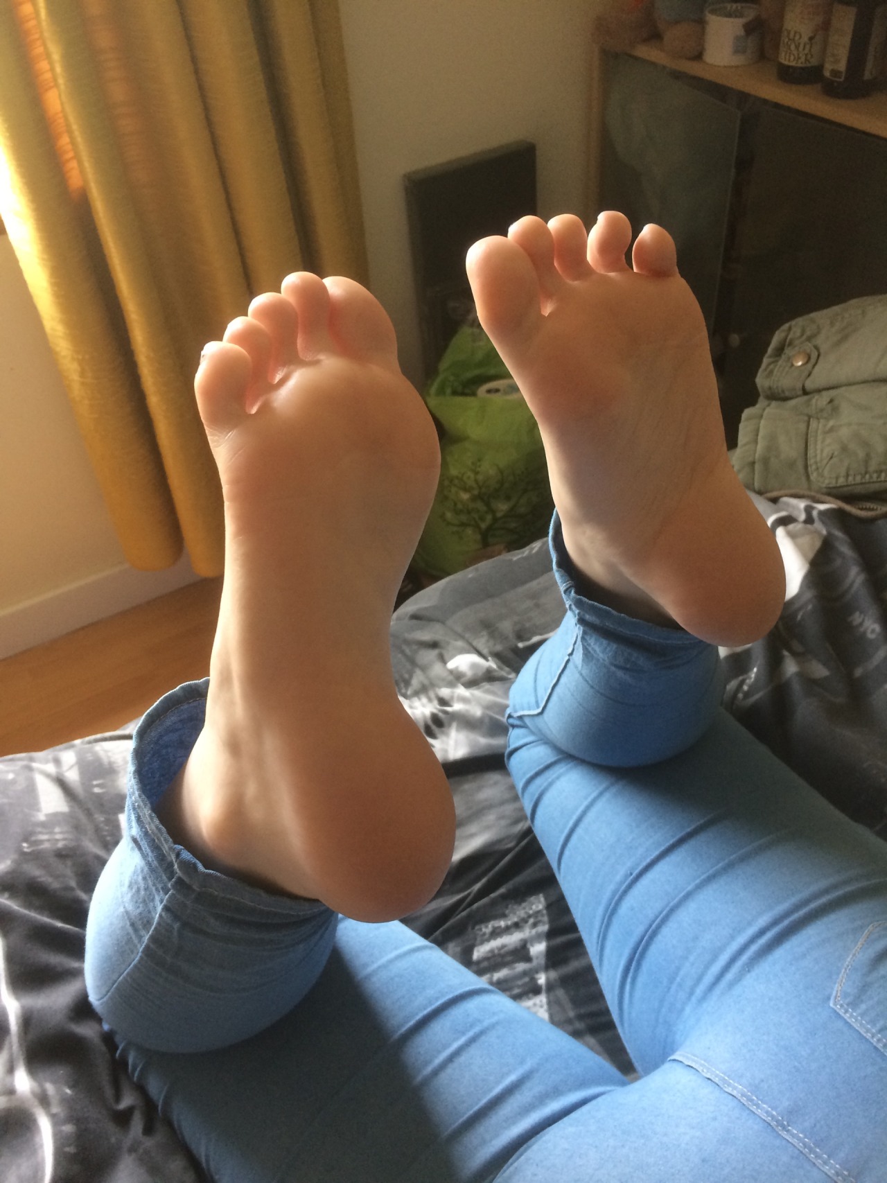 Elle's Sexy Feet