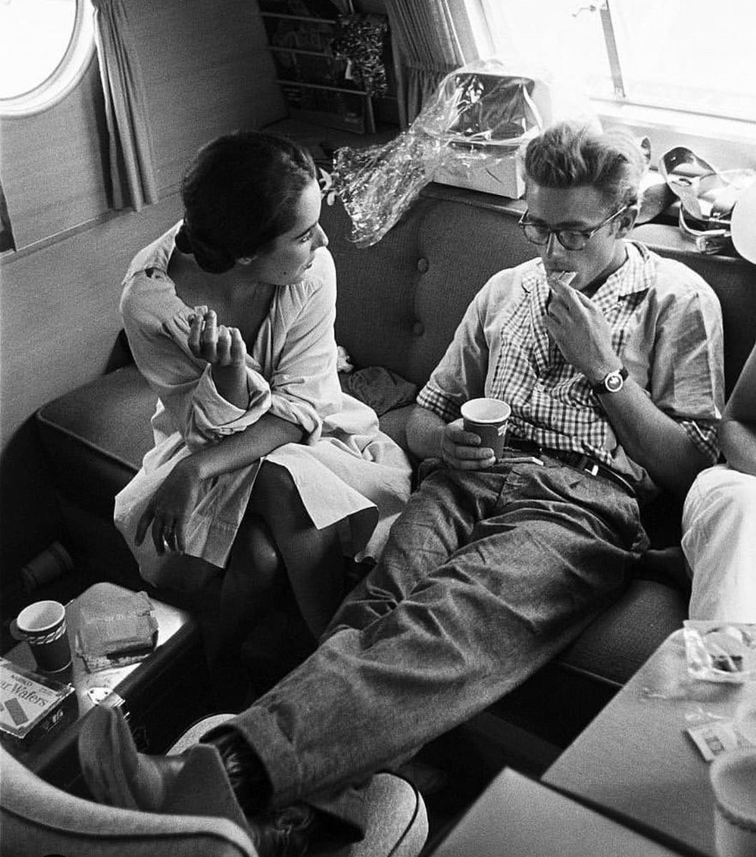 Elizabeth Taylor and James Dean on set of GIANT in... | Citizen Screen