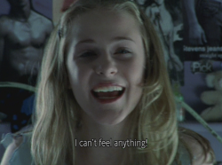 issietheshark:  thirteen (2003) 