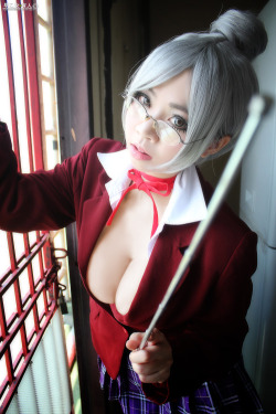 sexycosplaygirlswtf:  cosplayhotties:  Koyuki