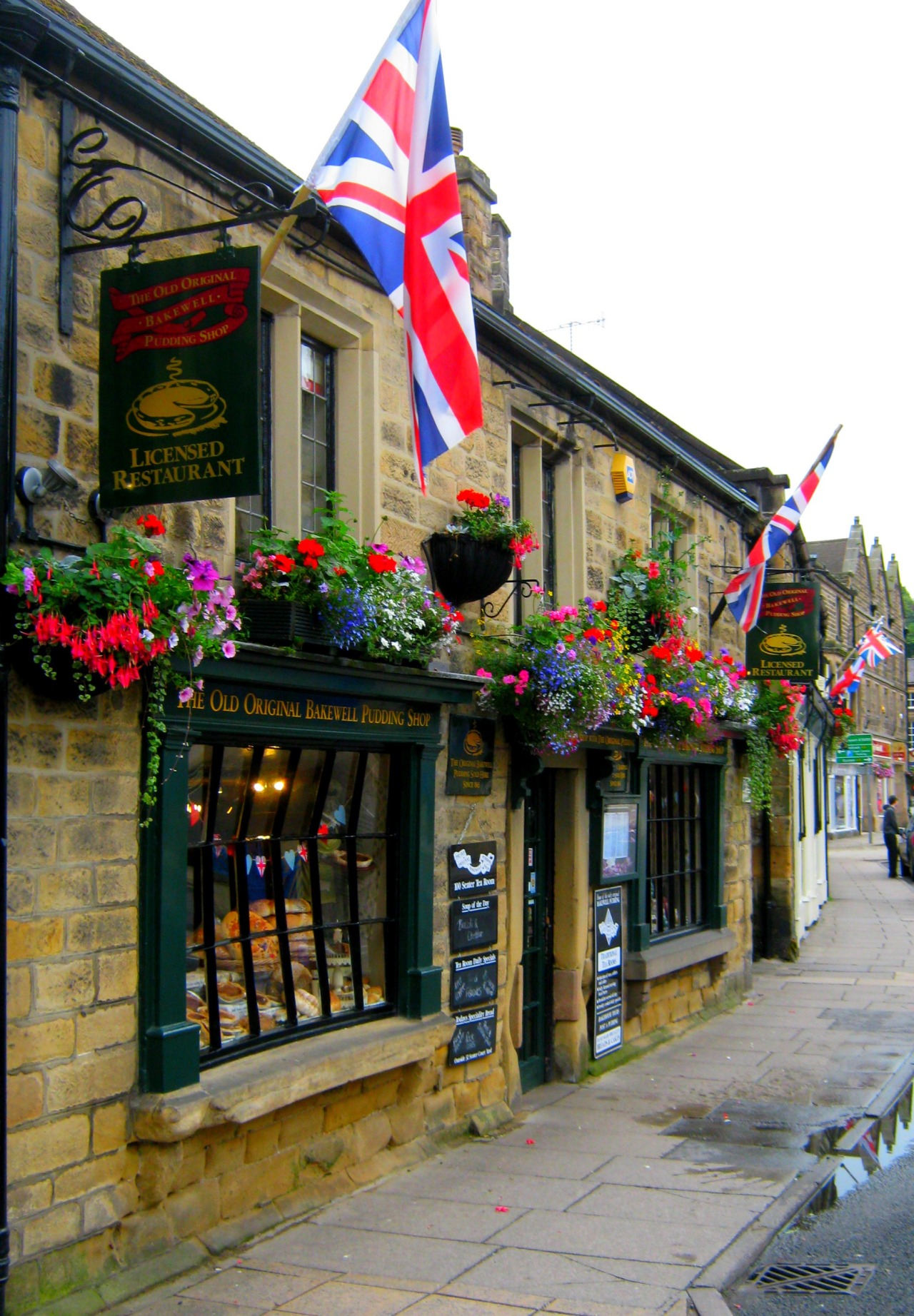 fuckitandmovetobritain:  England [15] -  Bourton On The Water, Canterbury, Norwich,
