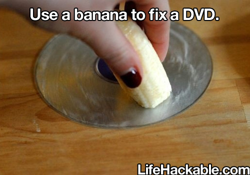 cristobalite:  riseofthecommonwoodpile:  use a banana to fix a dvd  the funniest