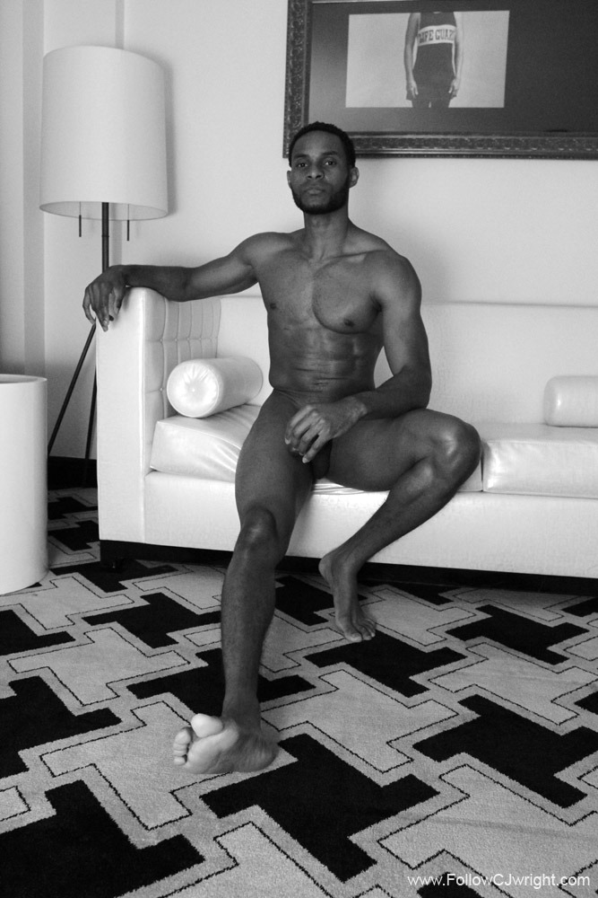 Yes he get anytime his fine ass