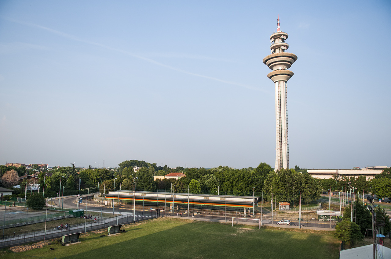 photo Rozzano Torre via reinach 8 20159 milano un po in