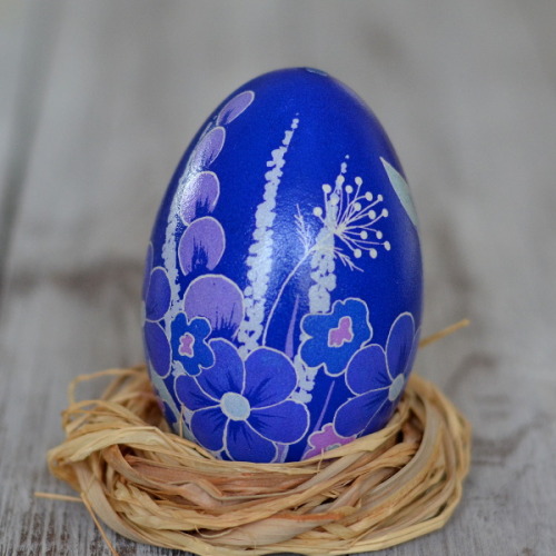 lamus-dworski: More of beautiful pisanki (decorated Easter eggs) made by artist Femi on arsneo.